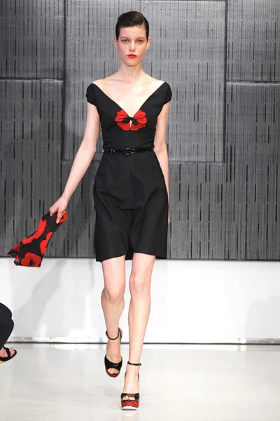 Look 19